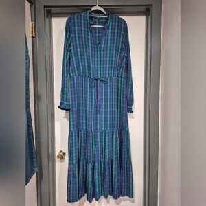 EUC Chaps Country Chic Plaid Long Sleeve Maxi Dress